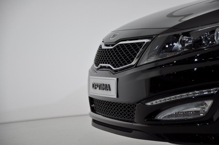  Kia Optima 2011 года  (фото 10 из 69)
